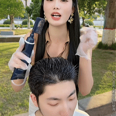 1782028657707527.gif